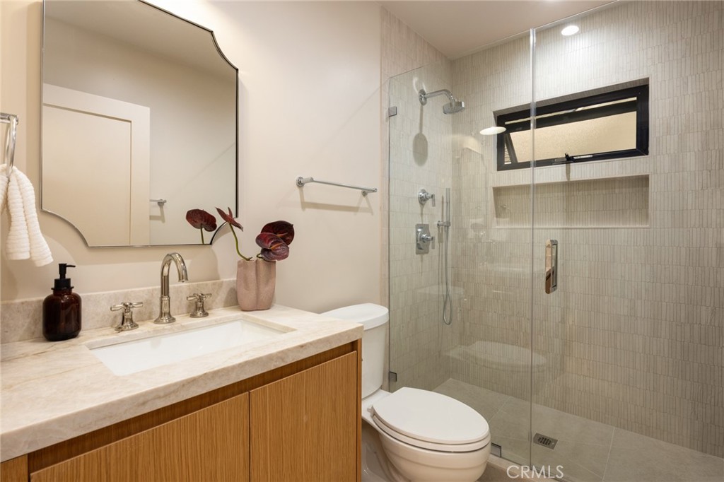321 N Lucerne Property Photo 12