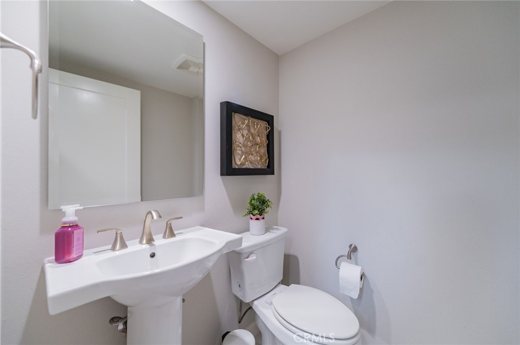 124 Holly Springs Property Photo 18