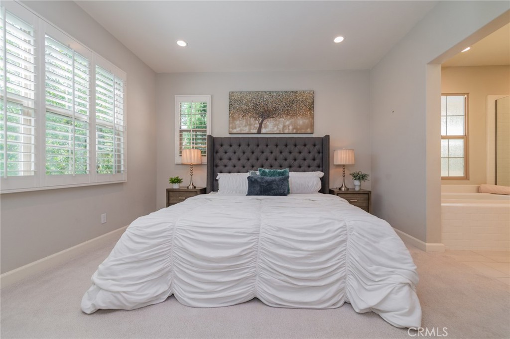 124 Holly Springs Property Photo 21