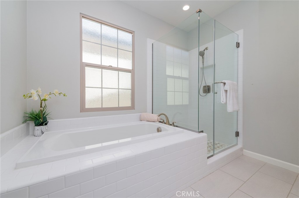 124 Holly Springs Property Photo 24