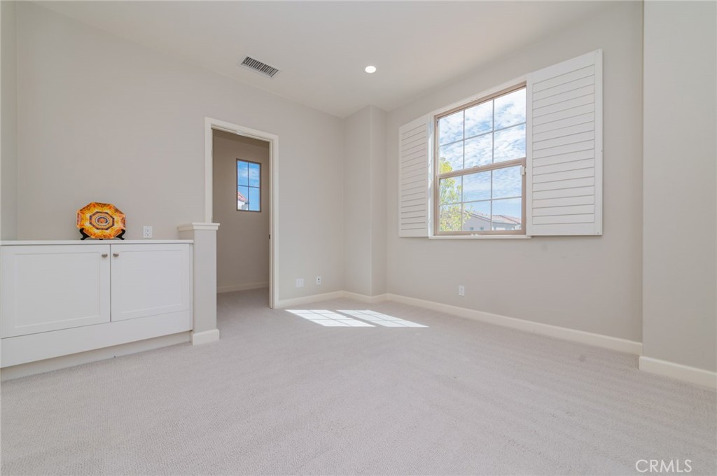 124 Holly Springs Property Photo 29