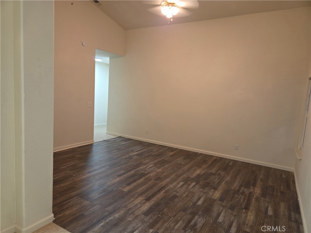 1511 Ronnie Court Property Photo 4