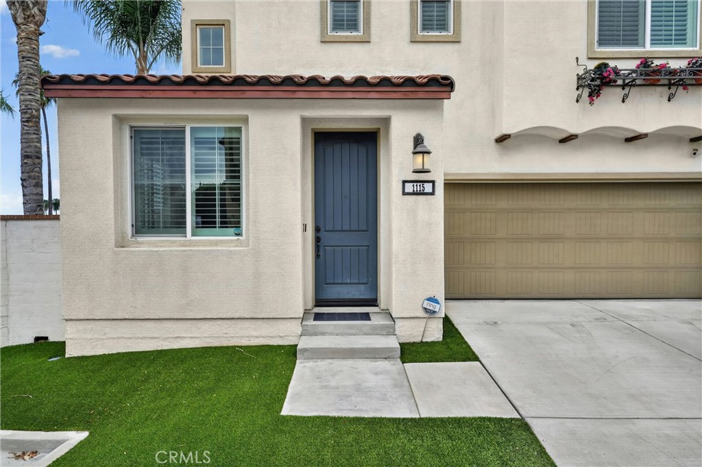 1115 N Vecino Lane Property Photo 3