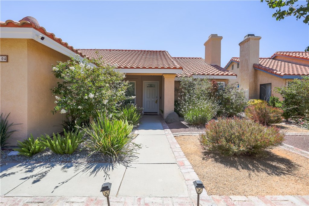38104 Miramonte Property Photo 2