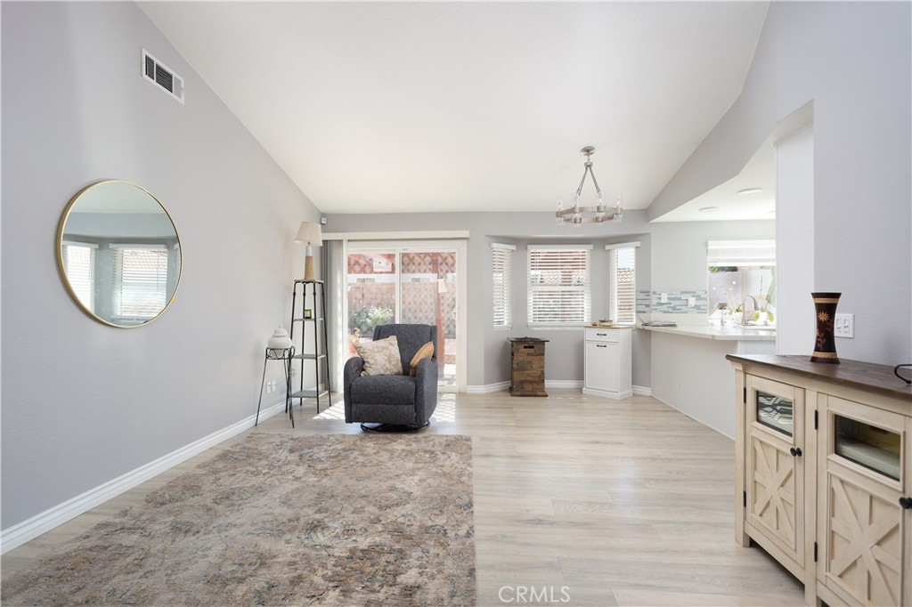 38104 Miramonte Property Photo 4