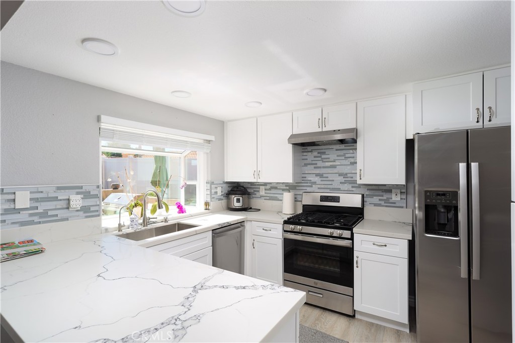 38104 Miramonte Property Photo 6