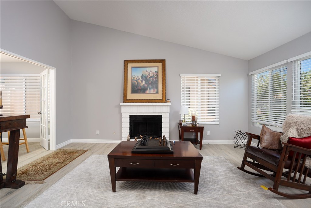 38104 Miramonte Property Photo 8