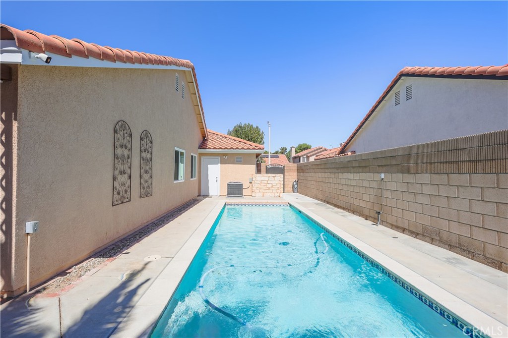 38104 Miramonte Property Photo 26