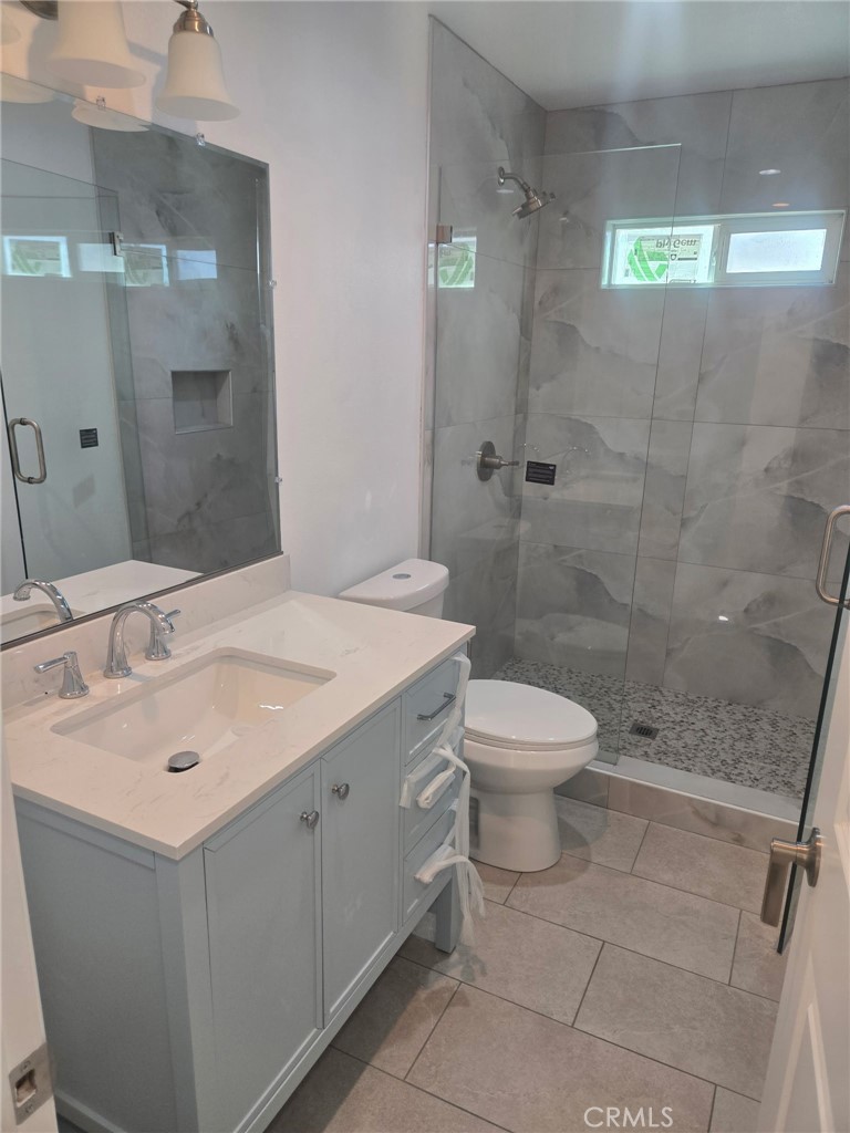 929 E Barbara Property Photo 7