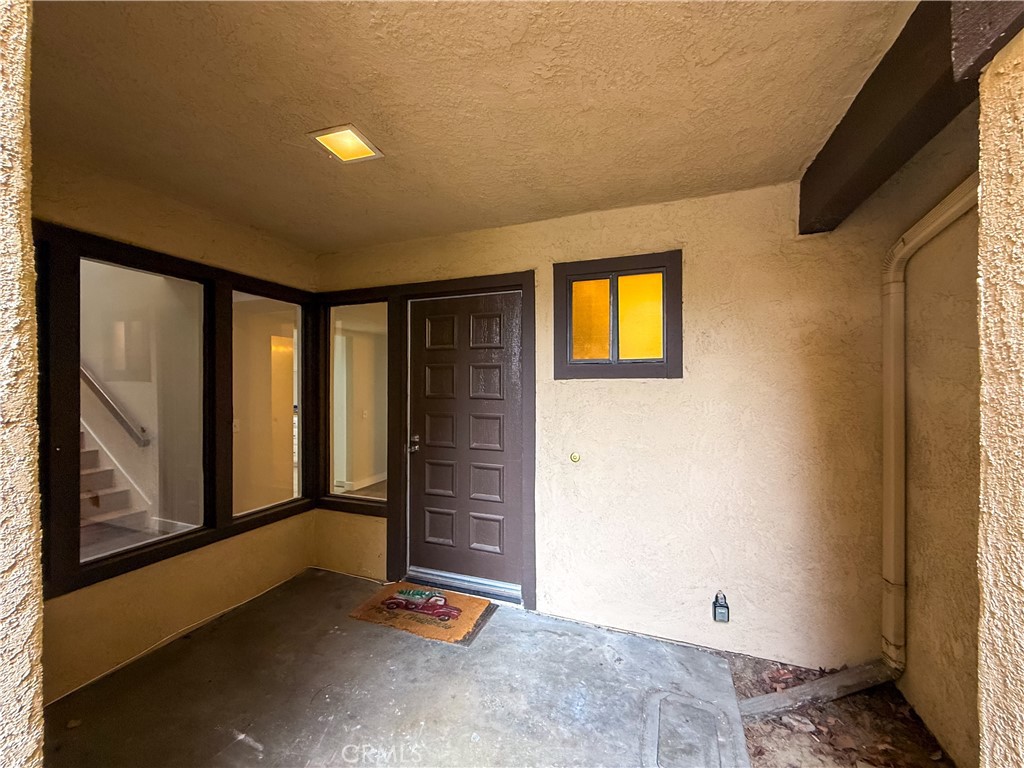 1034 E Romney Drive Property Photo 6