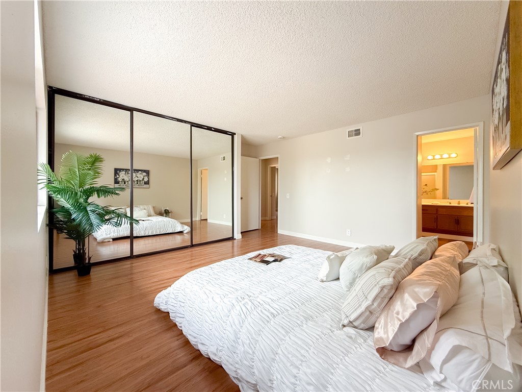 1034 E Romney Drive Property Photo 25