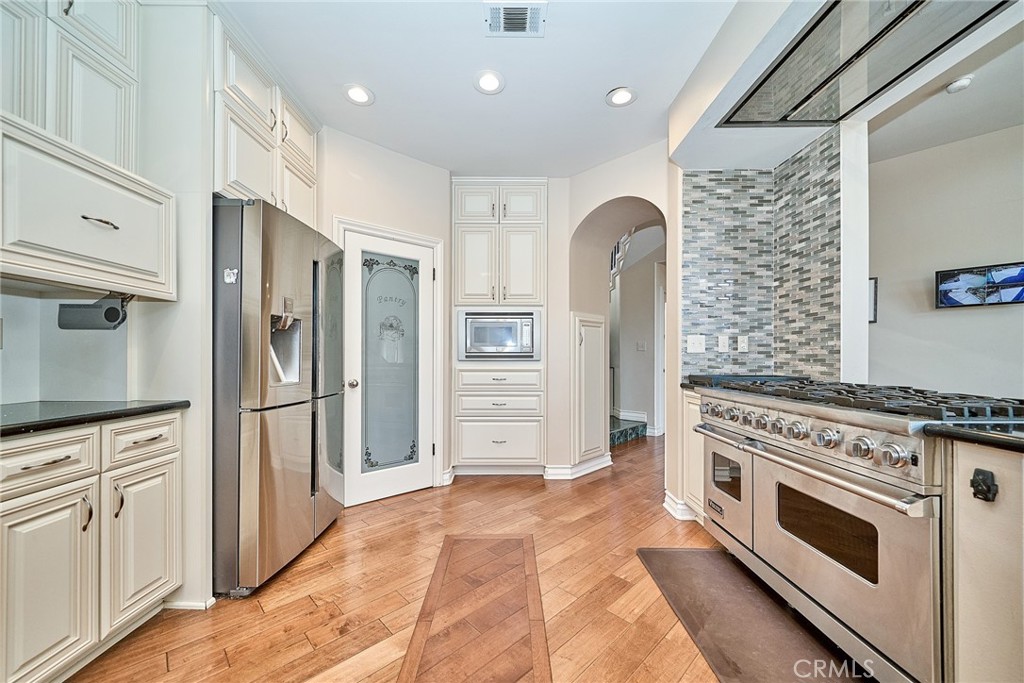 1089 Village Drive Property Photo 15