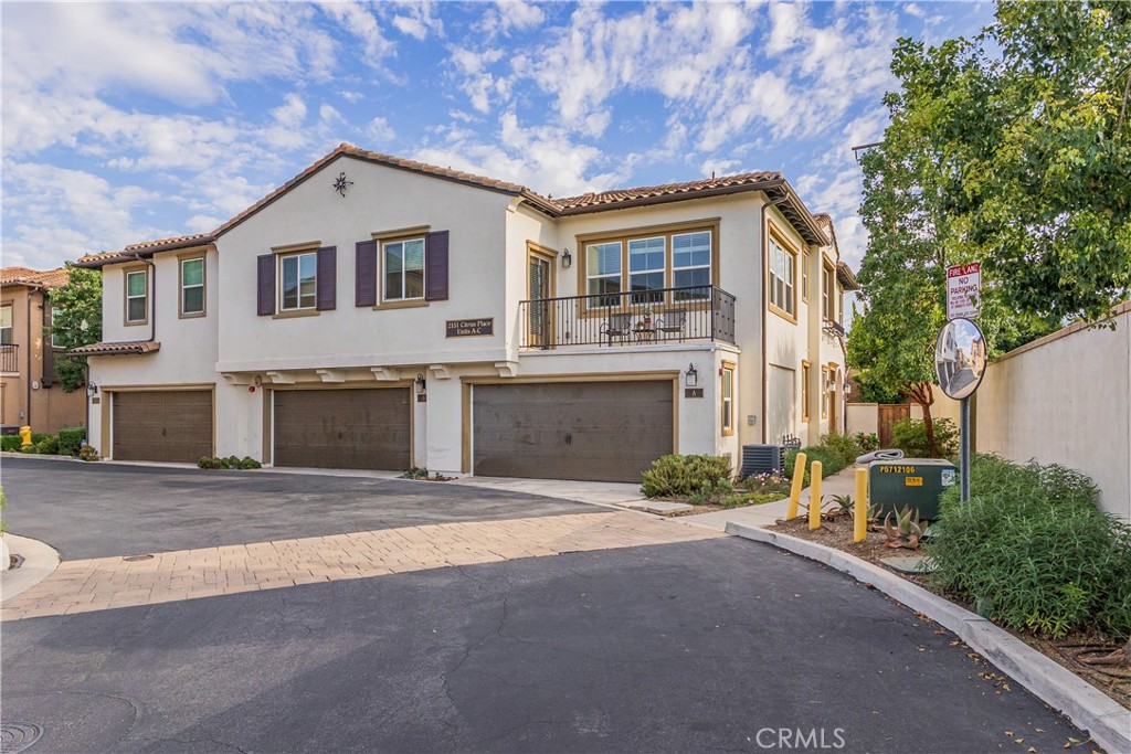 2151 Citrus Place A Property Photo 1