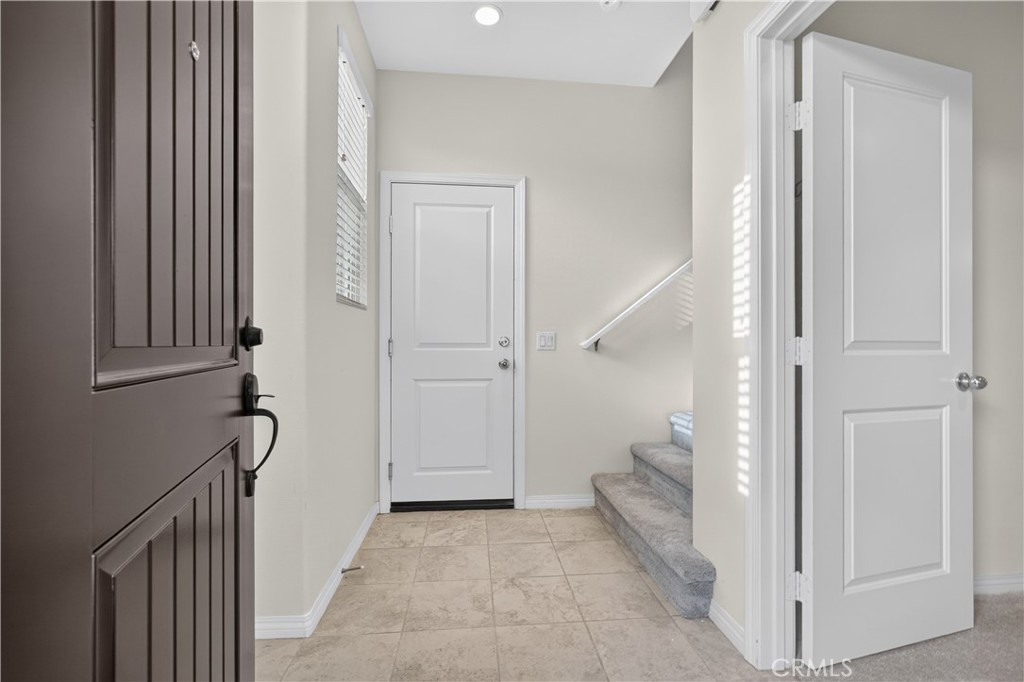 2151 Citrus Place A Property Photo 5