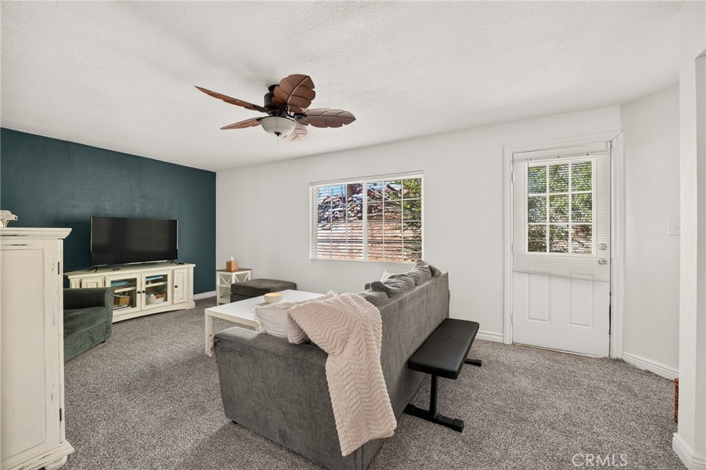 16949 Lorene Drive Property Photo 14