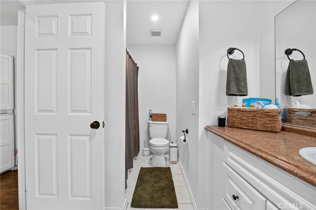 16949 Lorene Drive Property Photo 17