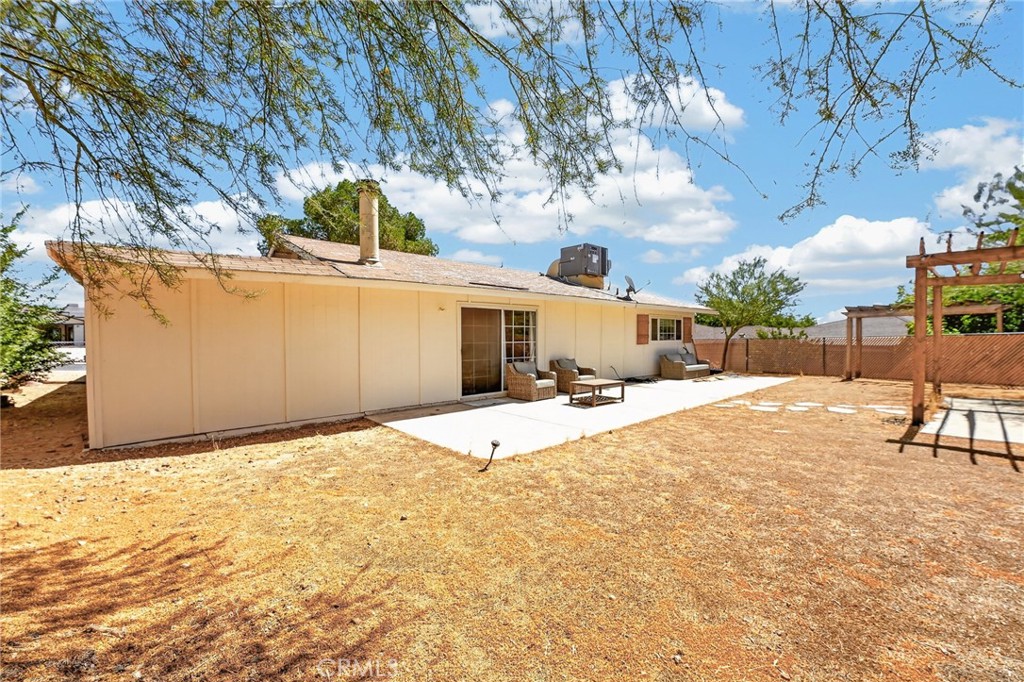 16949 Lorene Drive Property Photo 26