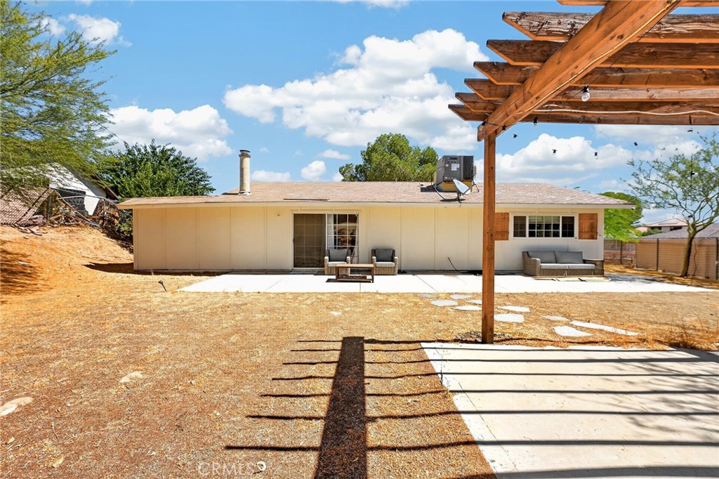16949 Lorene Drive Property Photo 27