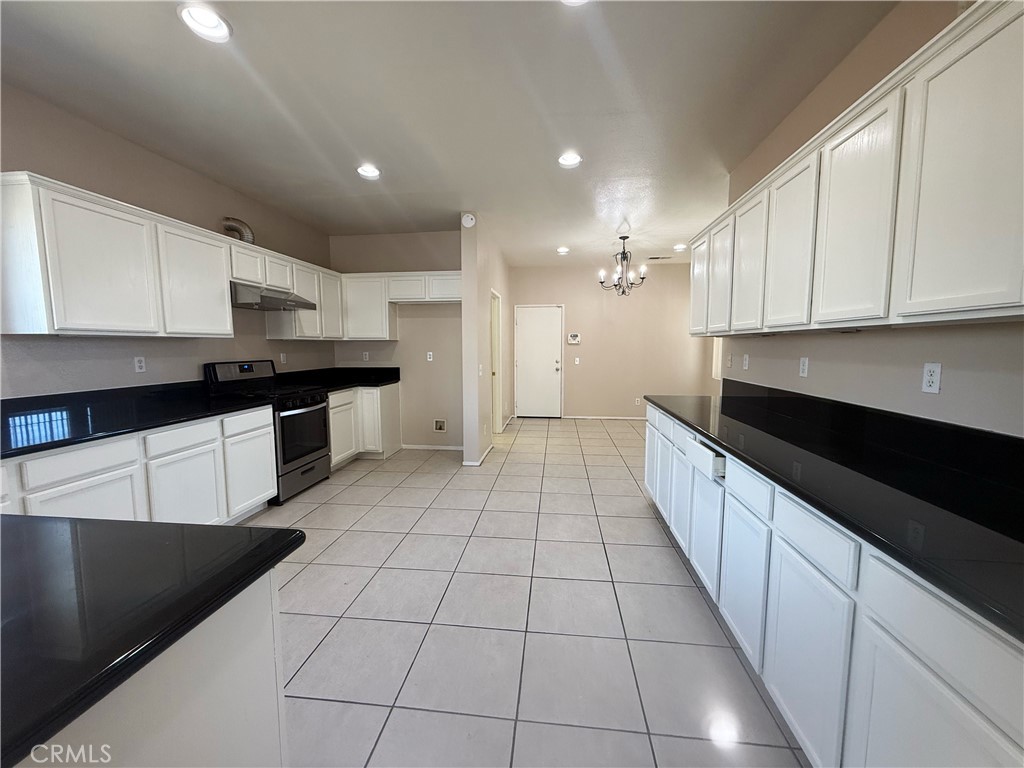 6569 Gladiola Property Photo 10