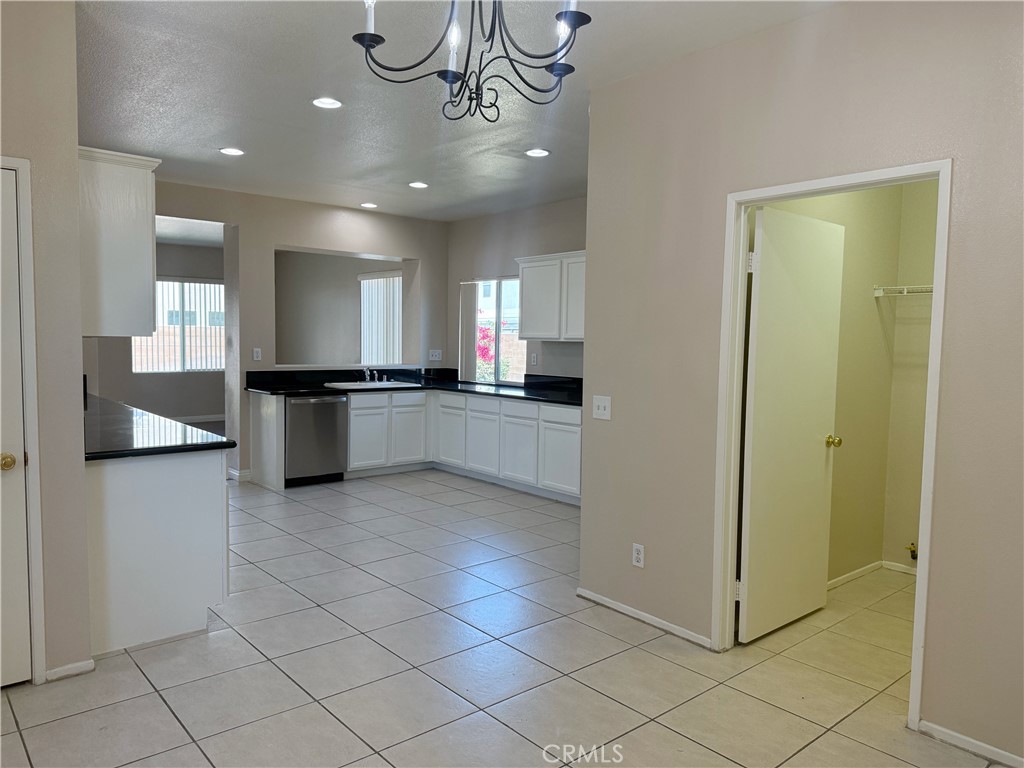 6569 Gladiola Property Photo 13
