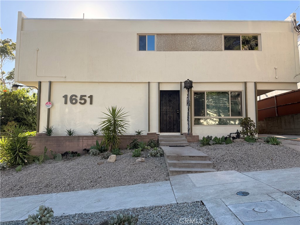1651 Golden Gate 5 Property Photo 1