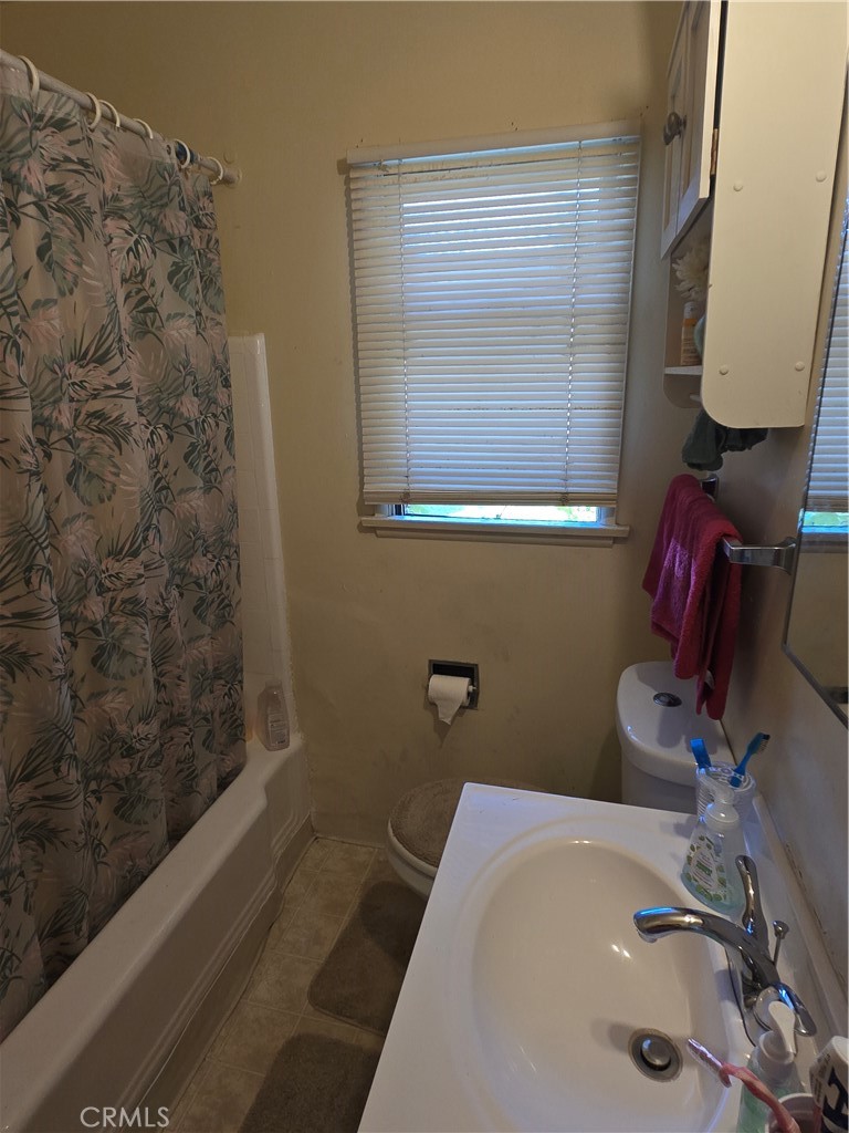 3309 3311 Brockton Ave Property Photo 13