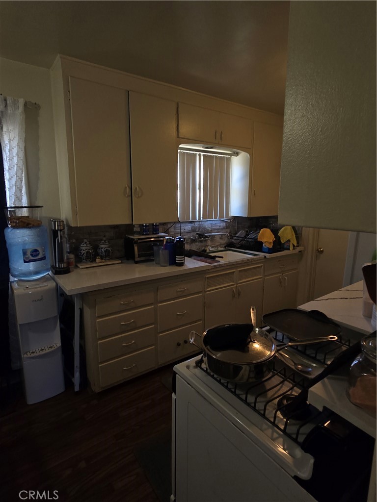3309 3311 Brockton Ave Property Photo 24