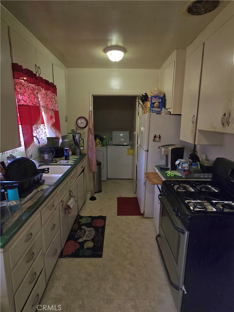 3309 3311 Brockton Ave Property Photo 28