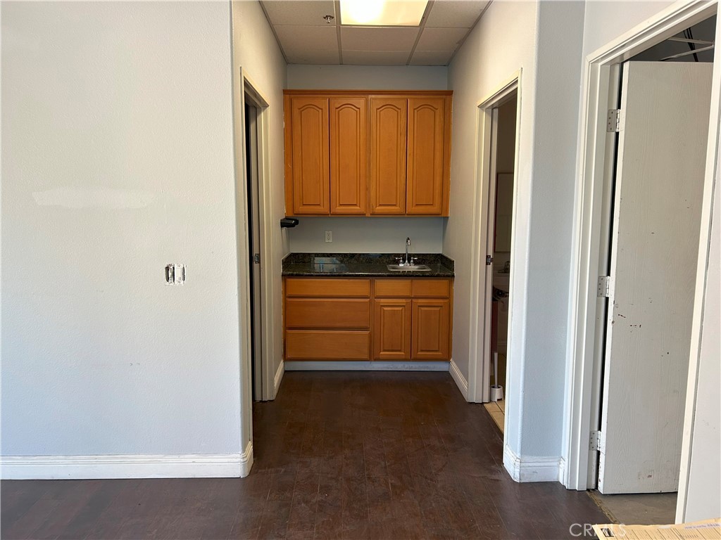 1458 W Holt Avenue A Property Photo 6