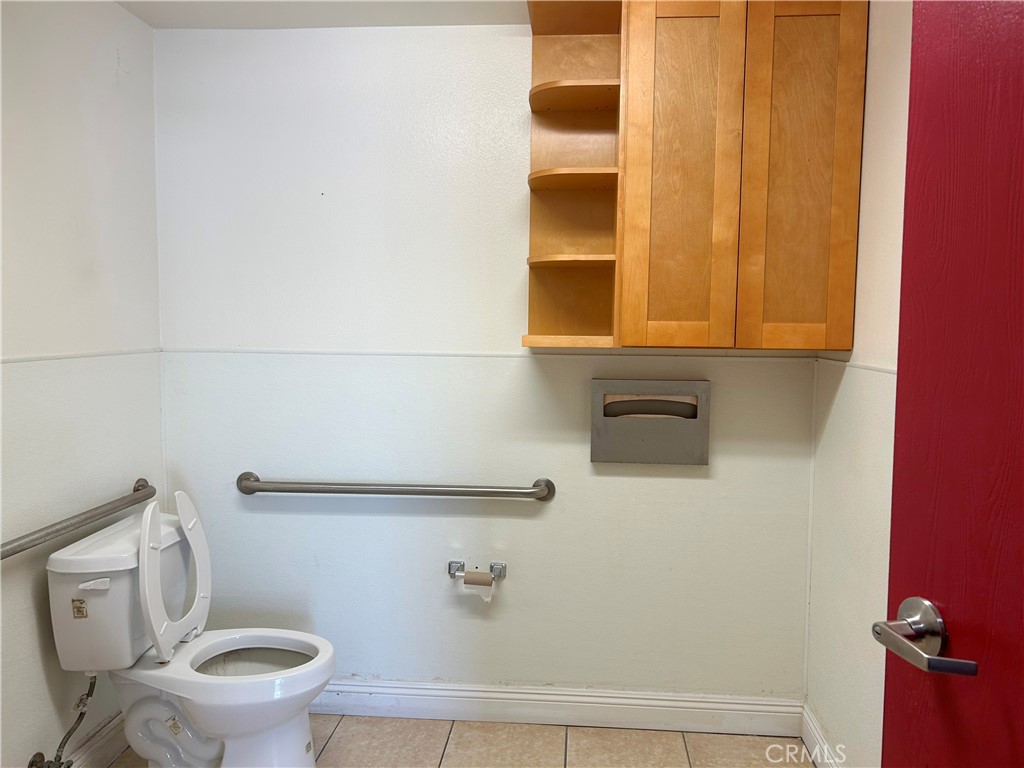 1458 W Holt Avenue A Property Photo 7