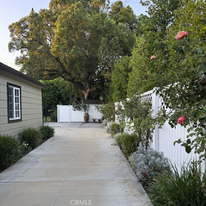 135 E Las Flores Ave Property Photo 55