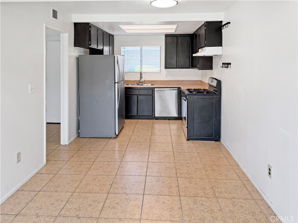 15143 Monterey Avenue B Property Photo 5