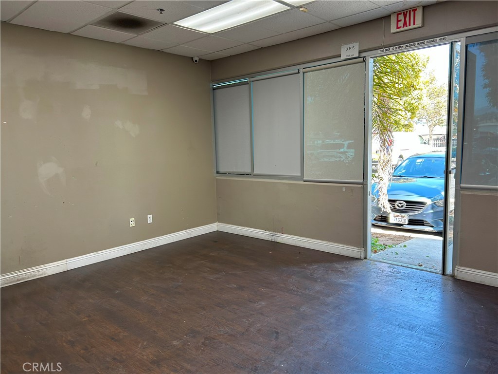 1458 W Holt Avenue B Property Photo 2
