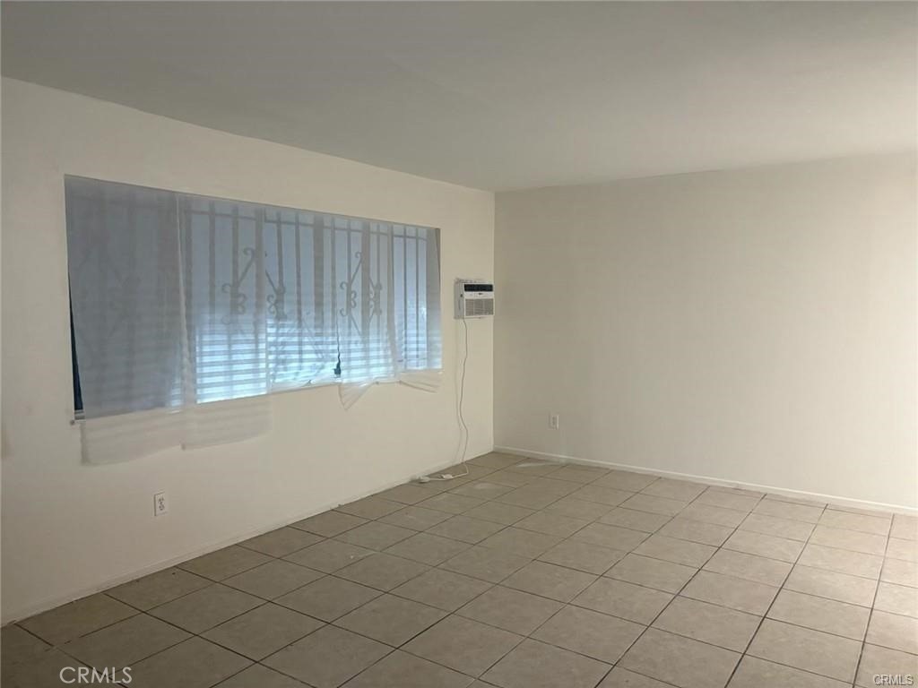 751 Upton Property Photo 7