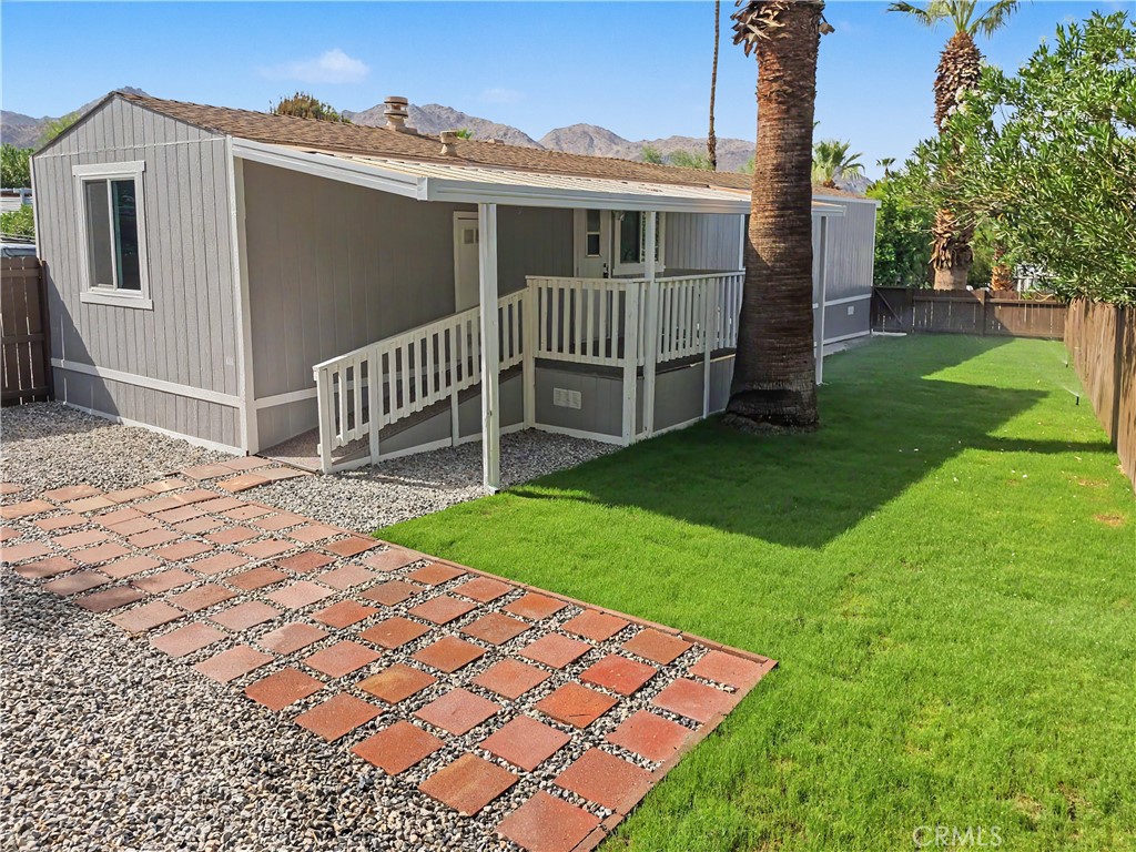 14 Yucca Lane Property Photo 1