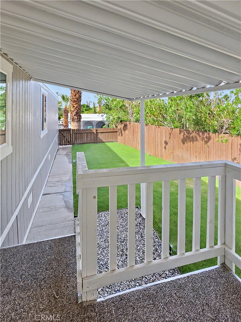 14 Yucca Lane Property Photo 4