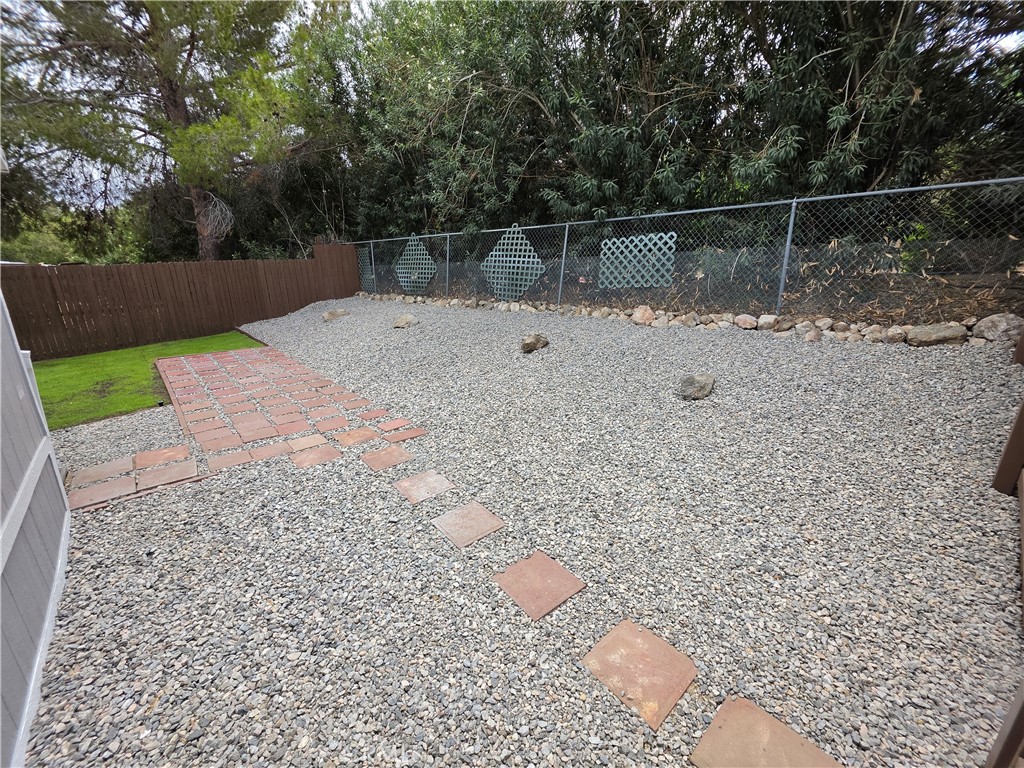 14 Yucca Lane Property Photo 8