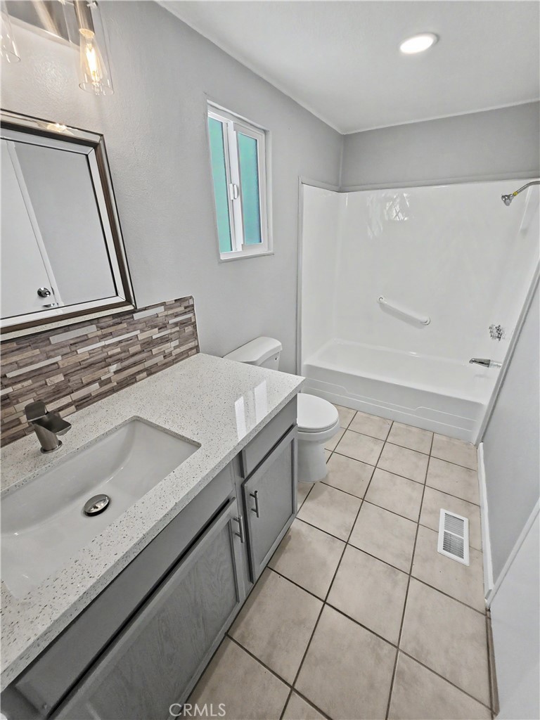 14 Yucca Lane Property Photo 21