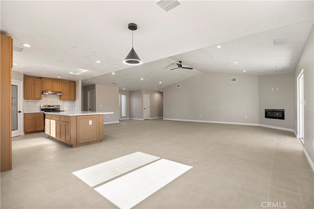 18427 Talisman Property Photo 6