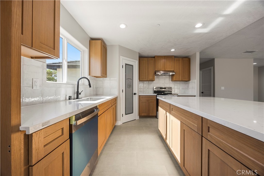 18427 Talisman Property Photo 8
