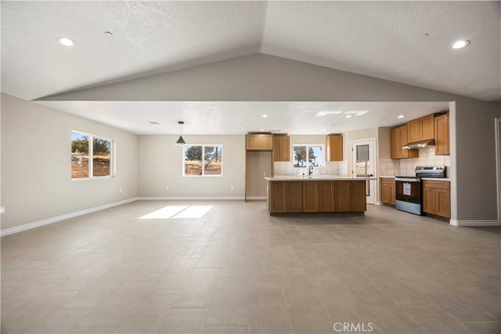 18427 Talisman Property Photo 12