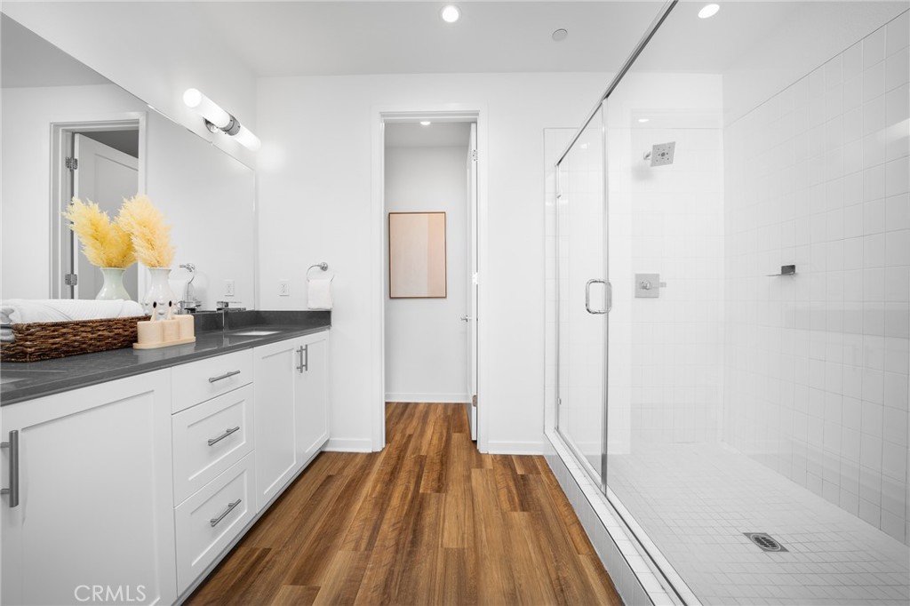 122 Schick Property Photo 12