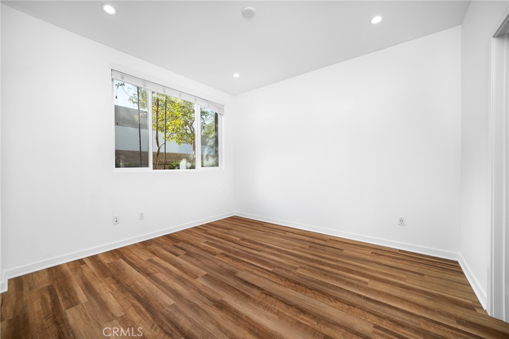 122 Schick Property Photo 15