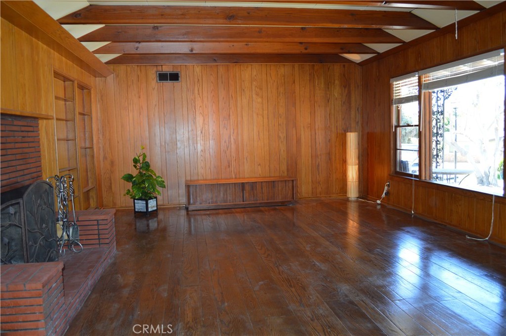 3210 Belvedere Property Photo 2