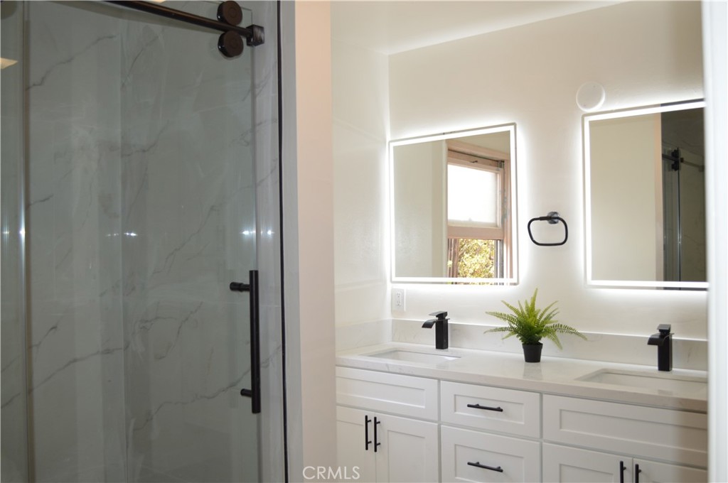 3210 Belvedere Property Photo 7