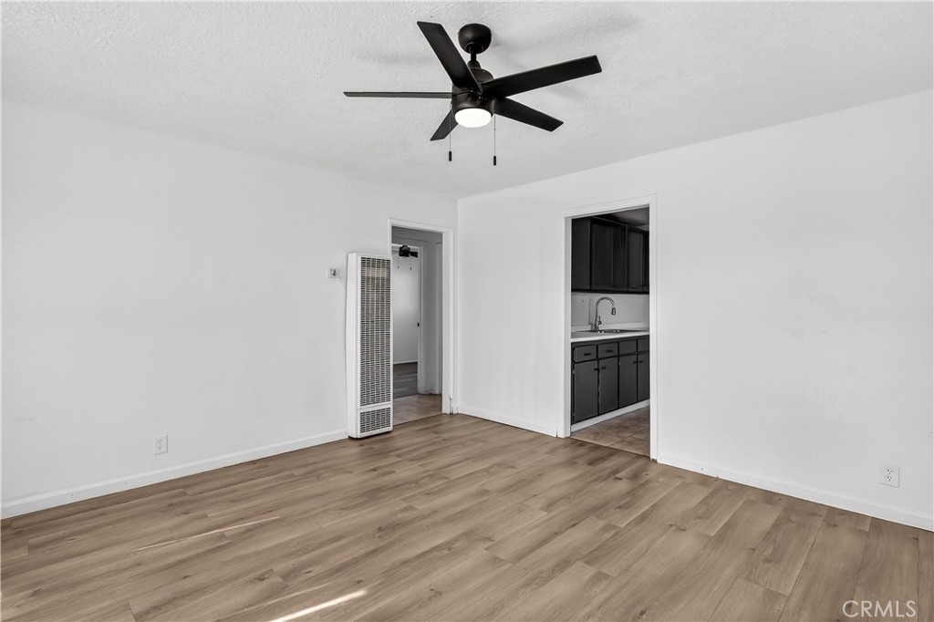 813 E Fredricks Street Property Photo 6