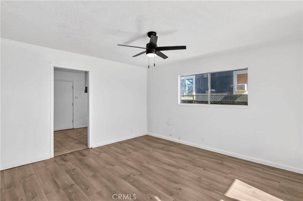 813 E Fredricks Street Property Photo 7