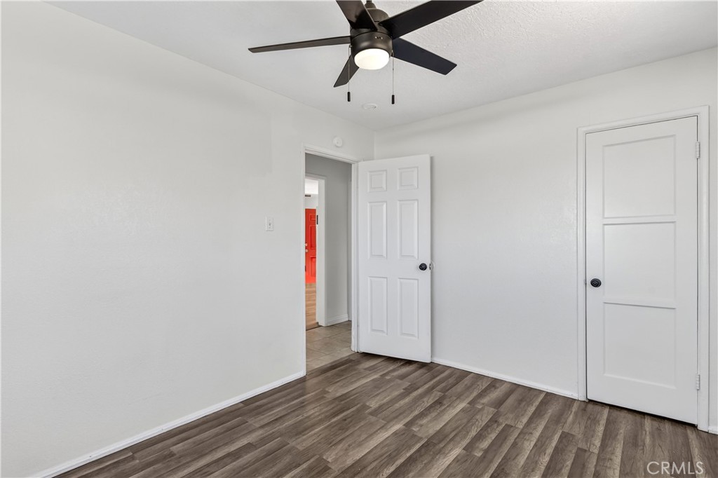813 E Fredricks Street Property Photo 8