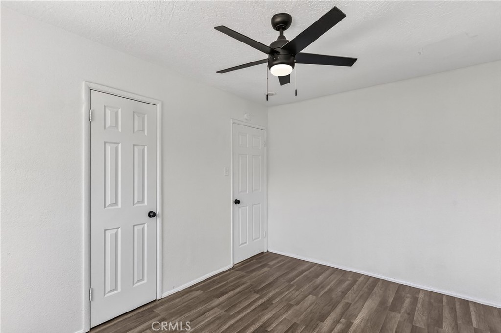 813 E Fredricks Street Property Photo 11