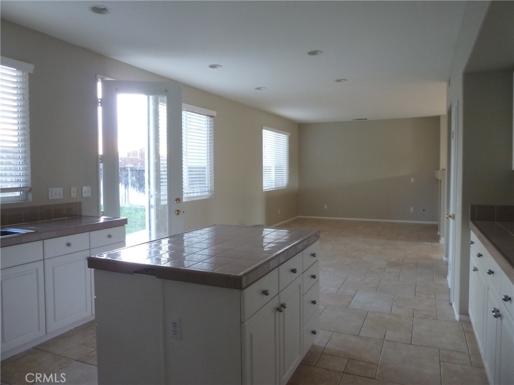 23676 Spring Oak Place Property Photo 9